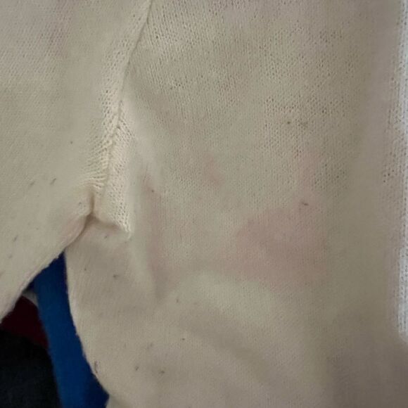 Gorgeous Abercrombie & Fitch size medium cardigan with floral and bead accent - Picture 3 of 7